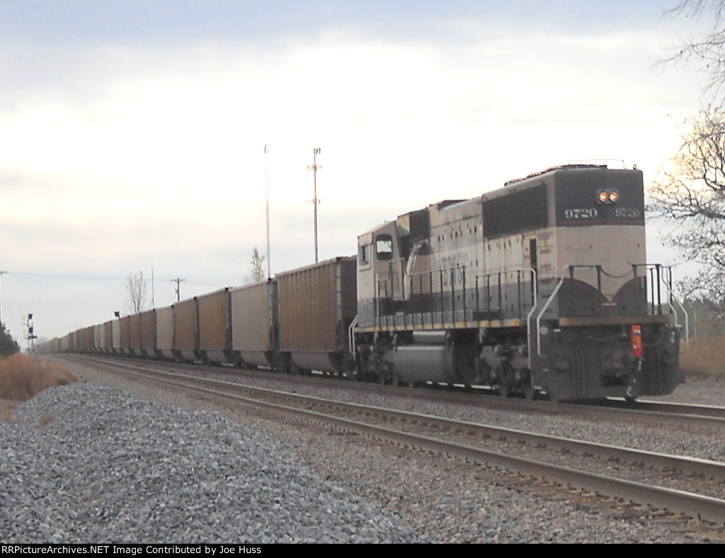 BNSF 9720 DPU